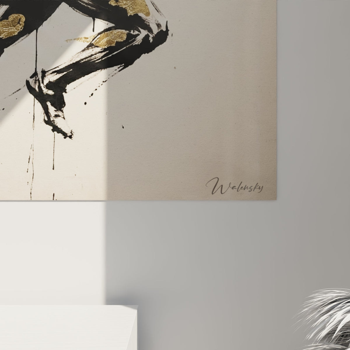 Vue d'ensemble tableau coureur sprint dans salon contemporain avec eclairage naturel mettant en valeur