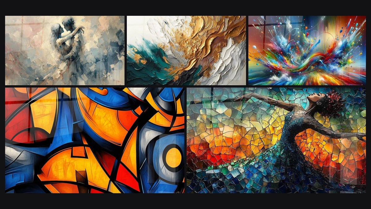Mosaïque de cinq tableaux, dont Entre Nous, Trace en Or et Jade et Big Bang Artistique Éclatant