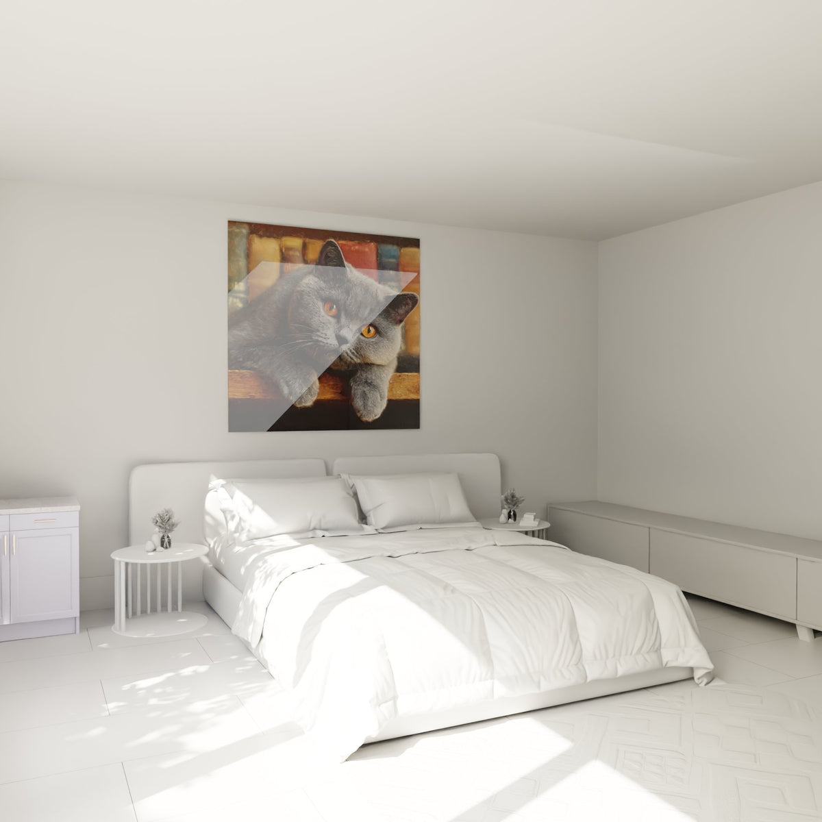 Décoration chambre avec tableau British Shorthair gris, ambiance chaleureuse et cosy pour intérieur moderne