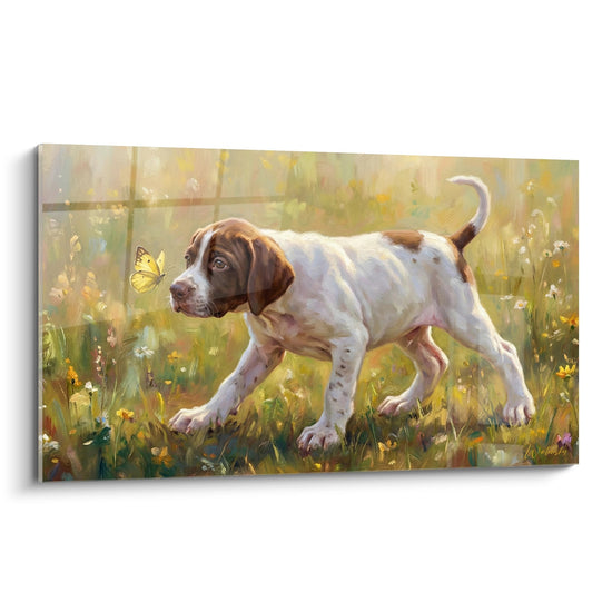 Chiot Pointer Anglais blanc et marron dans prairie dorée avec papillon jaune - tableau décoratif