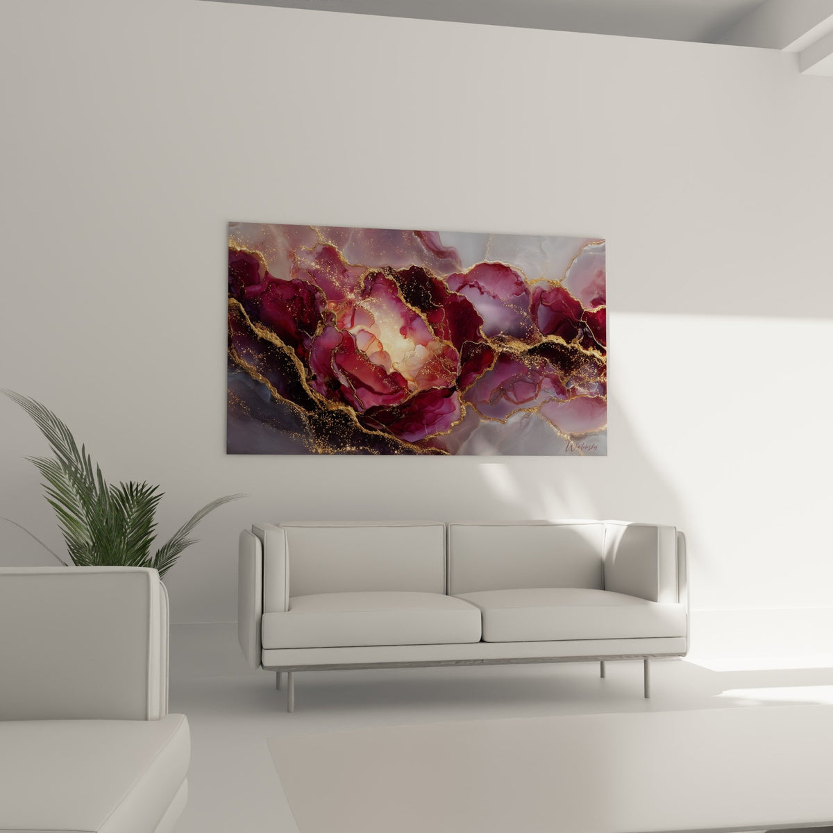 Détail rapproché des veines dorées et paillettes sur marbre abstrait pourpre