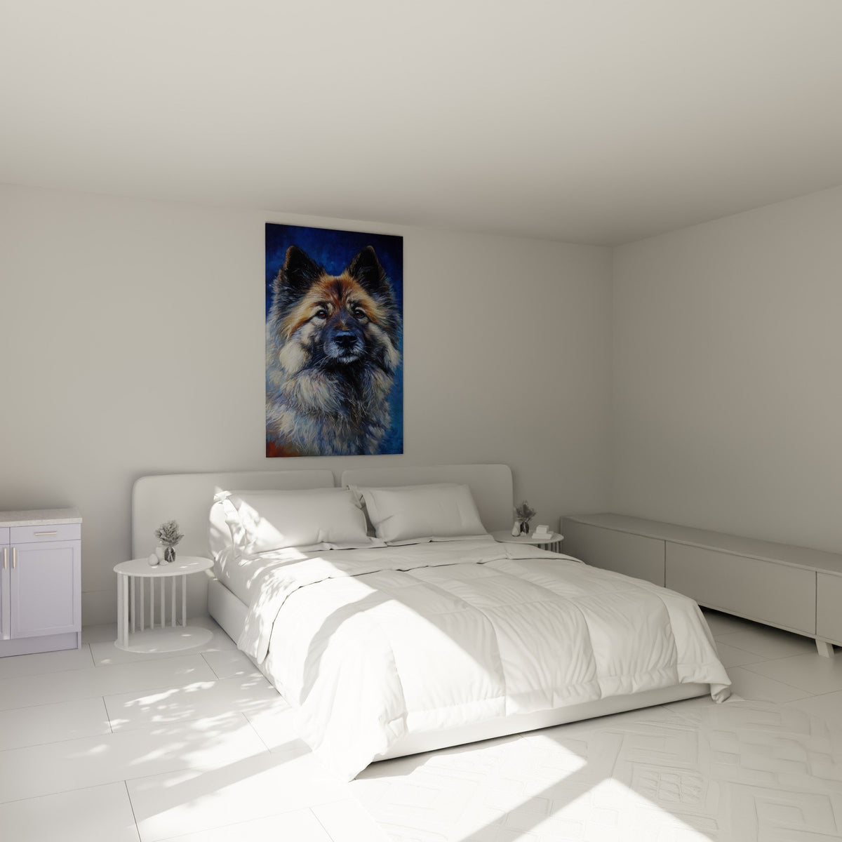 Tableau Eurasier noble dans chambre moderne avec murs clairs et mobilier naturel