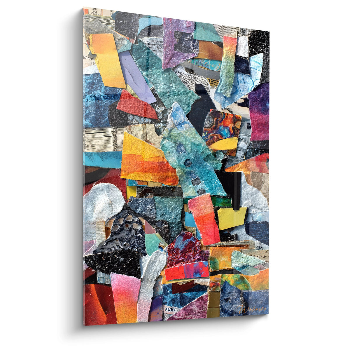 Tableau abstrait coloré en collage avec fragments multicolores et formes géométriques découpées
