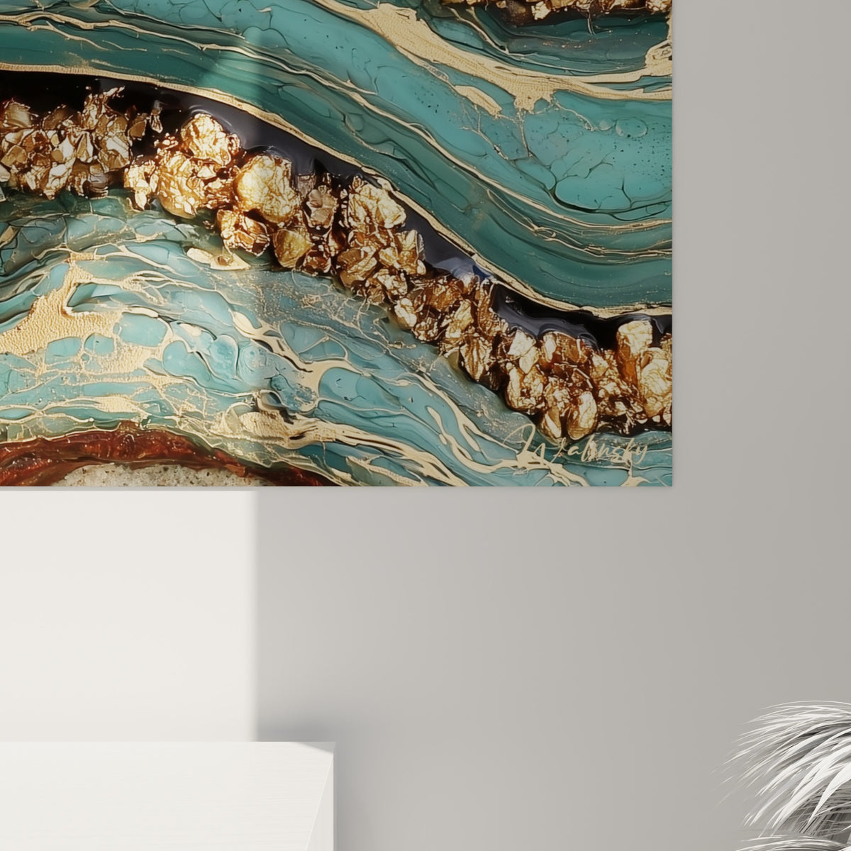 Grain doré cristallin et coulures turquoise profondes visibles en gros plan sur la toile marbrée