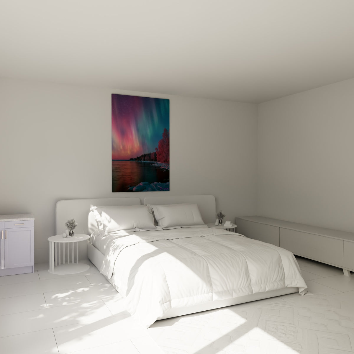 Voiles roses et bleus d'une aurore boréale reflétés sur un lac, accrochés au-dessus d'un lit dans une chambre claire