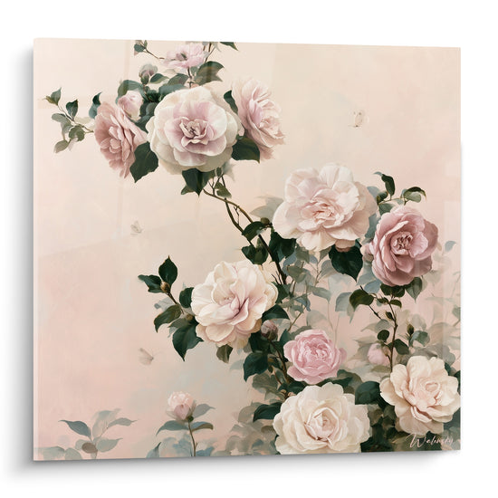 Camélias roses et blancs en fleurs sur fond beige rosé, style aquarelle botanique délicat