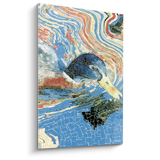 Canard bleu marine et terracotta nageant sur une eau mosaïque tourbillonnante colorée