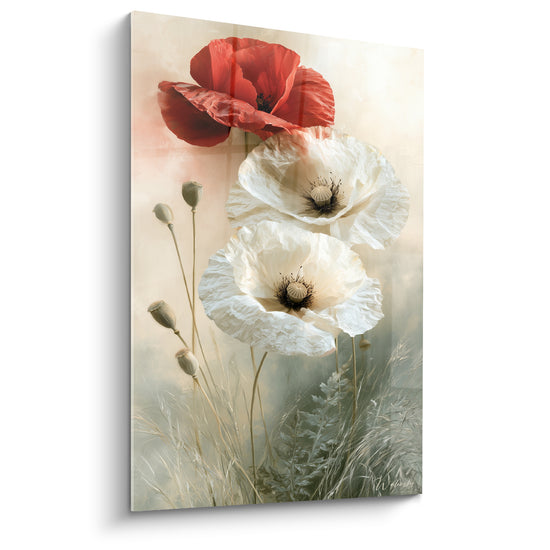 Coquelicot rouge et pavots blancs sur fond beige, pétales froissés et herbes graphiques