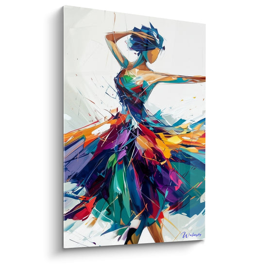 Danseuse abstraite en robe pourpre et turquoise, bras levé, jupe éclatée en fragments colorés