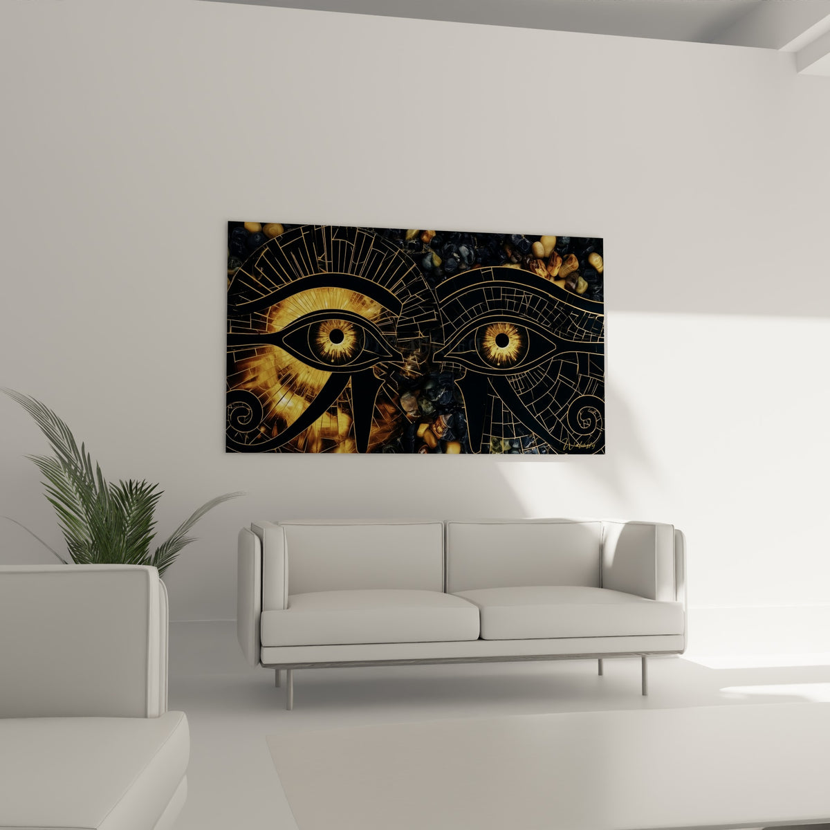 Motif ancestral doré et anthracite du regard d'Horus au-dessus d'un canapé dans un salon lumineux