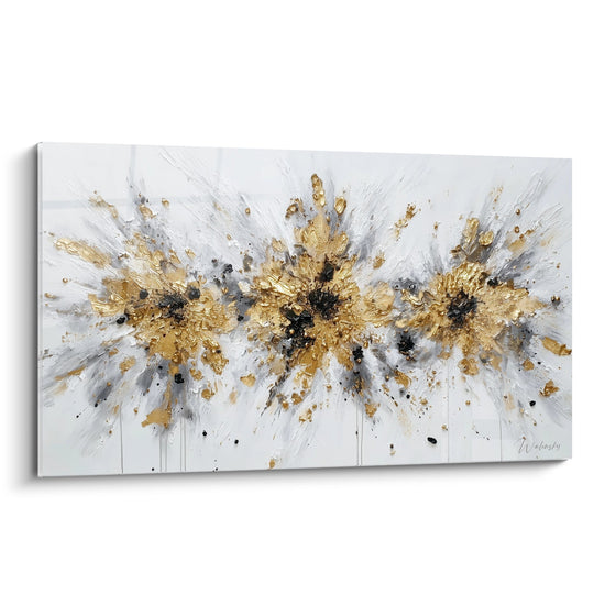 Tableau abstrait moderne explosion dorée sur fond blanc avec éclats métalliques et projections noires dynamiques