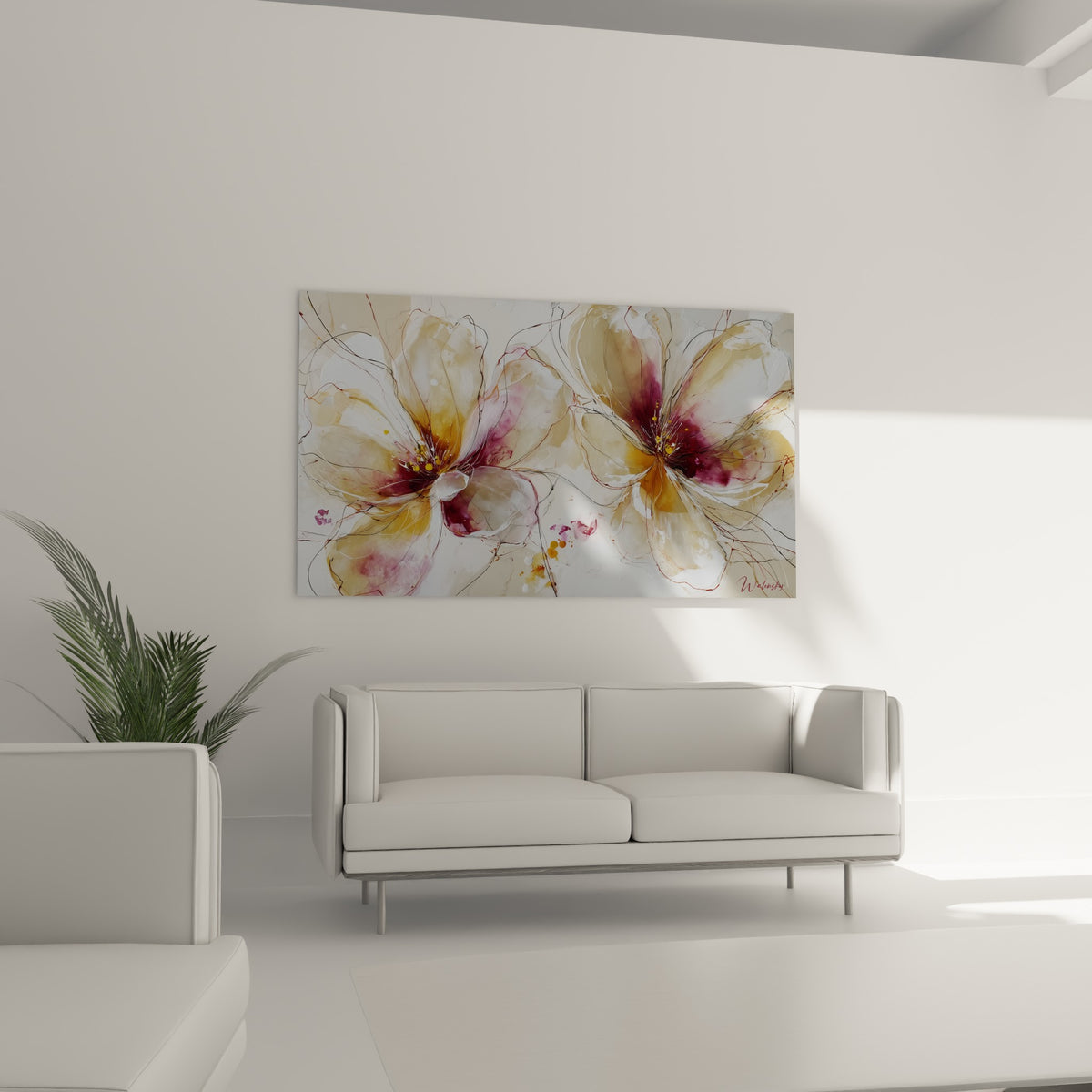 Fleurs dorées et bordeaux du tableau fleur nature au-dessus d'un canapé dans un salon lumineux
