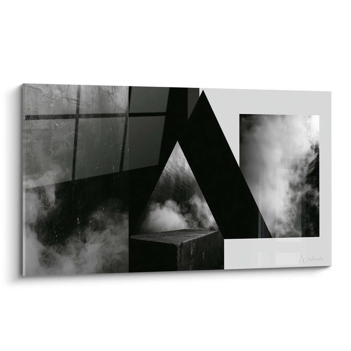 Triangle noir et fumée blanche composent ce tableau géométrique abstrait aux textures de béton anthracite