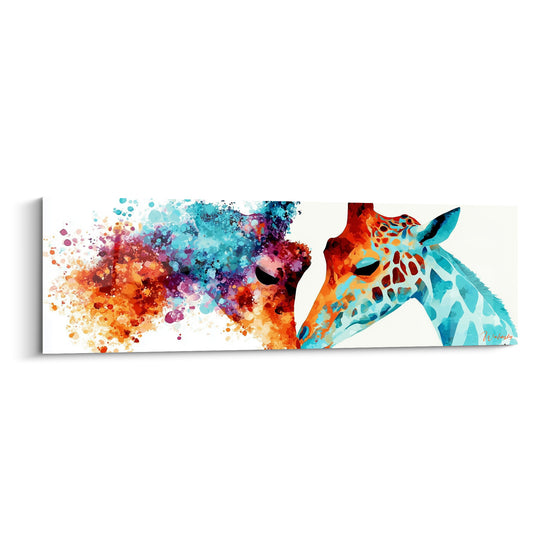 Girafe turquoise au regard clos, éclaboussures orange et violet en fond blanc