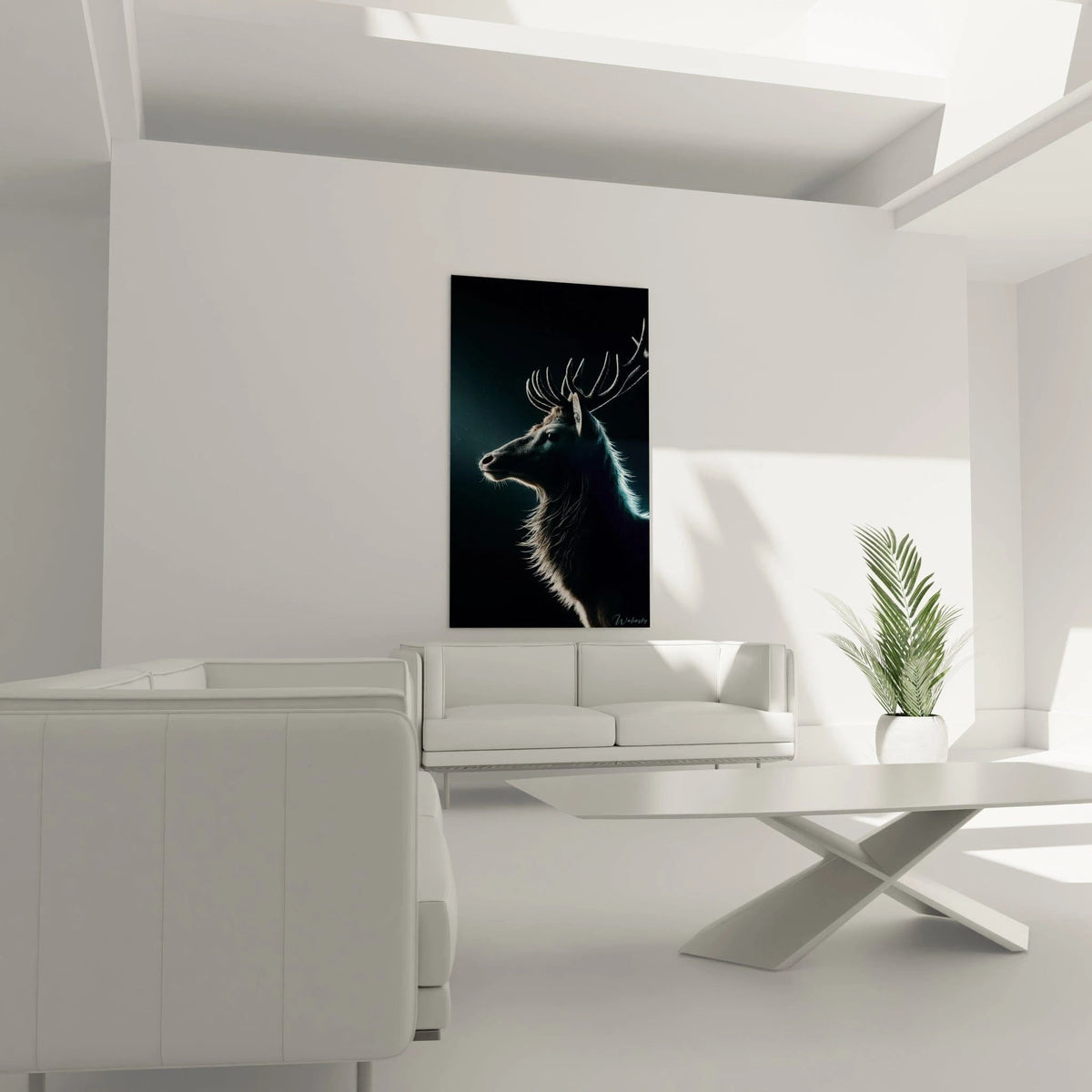 tableau cerf au-dessus d’un canape dans un salon moderne contraste entre le fond sombre et les nuances lumineuses qui subliment la serenite du cerf

