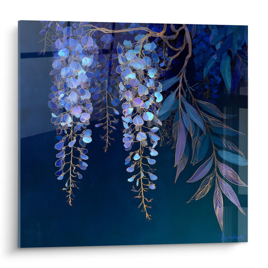 Glycine aux grappes bleu marine et bleu pastel, nervures dorées, style vitrail sur fond nuit