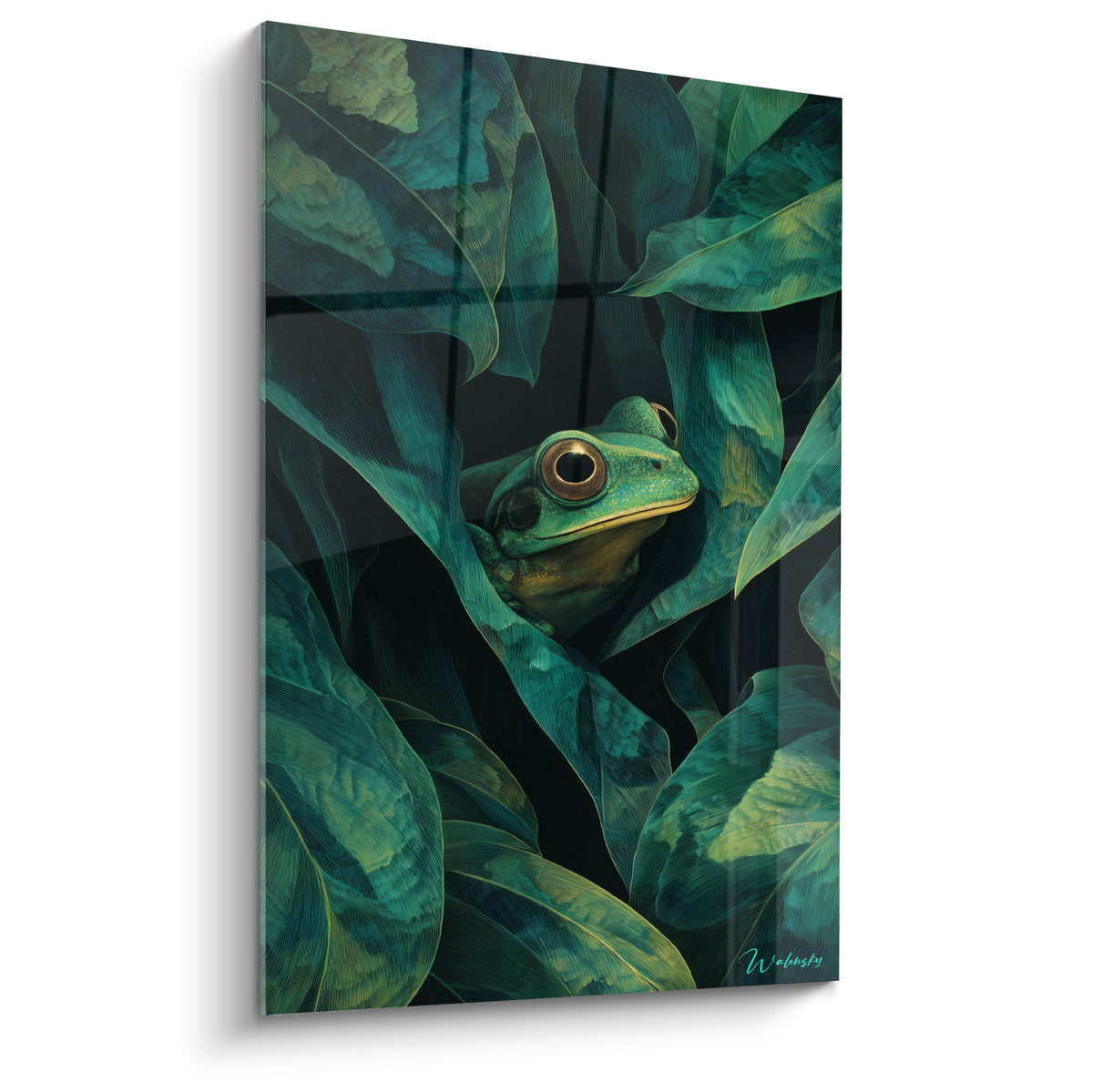 Grenouille aux yeux dorés dissimulée dans un feuillage vert émeraude et anthracite dense