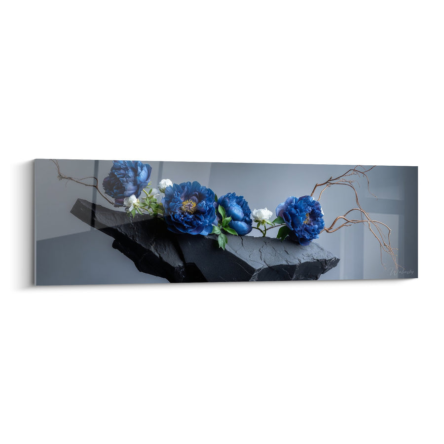 Tableau Composition florale bleue sur ardoise noire avec branches cuivrées - Équilibre minéral - Edition Ikebana