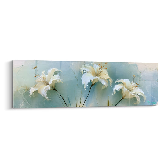 Lys blancs et ocre aux pétales froissés, peinture texturée sur fond bleu poudré et crème