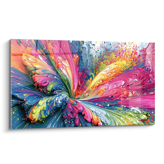 Tourbillon multicolore abstrait en rose fuchsia et bleu marine sur fond urbain estompé et lumineux
