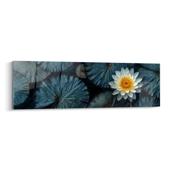 Tableau Fleur de lotus blanche sur feuillage bleu doré - Sérénité Aquatique - Edition Nénuphare