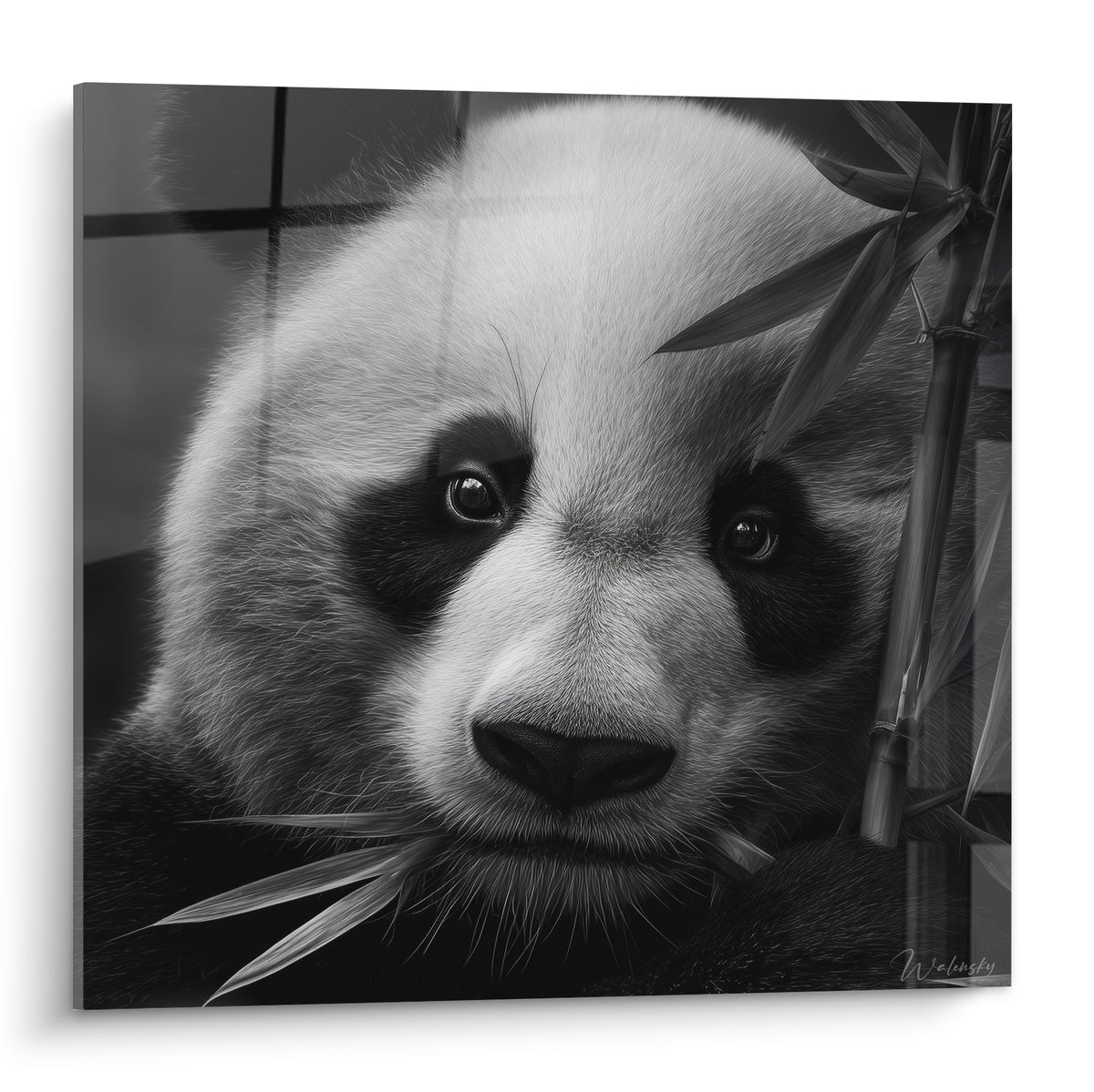 Panda au regard perçant, pelage blanc et taches noires, feuilles de bambou en arrière-plan
