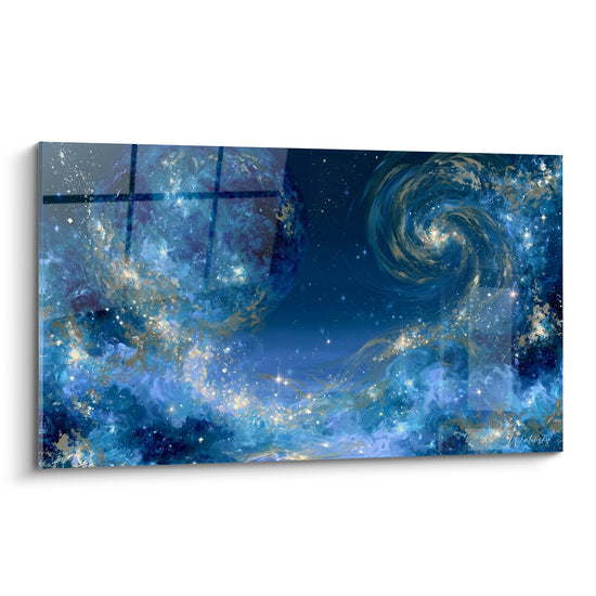 Planète bleu nuit striée traversée par une spirale dorée scintillante sur fond cosmique profond