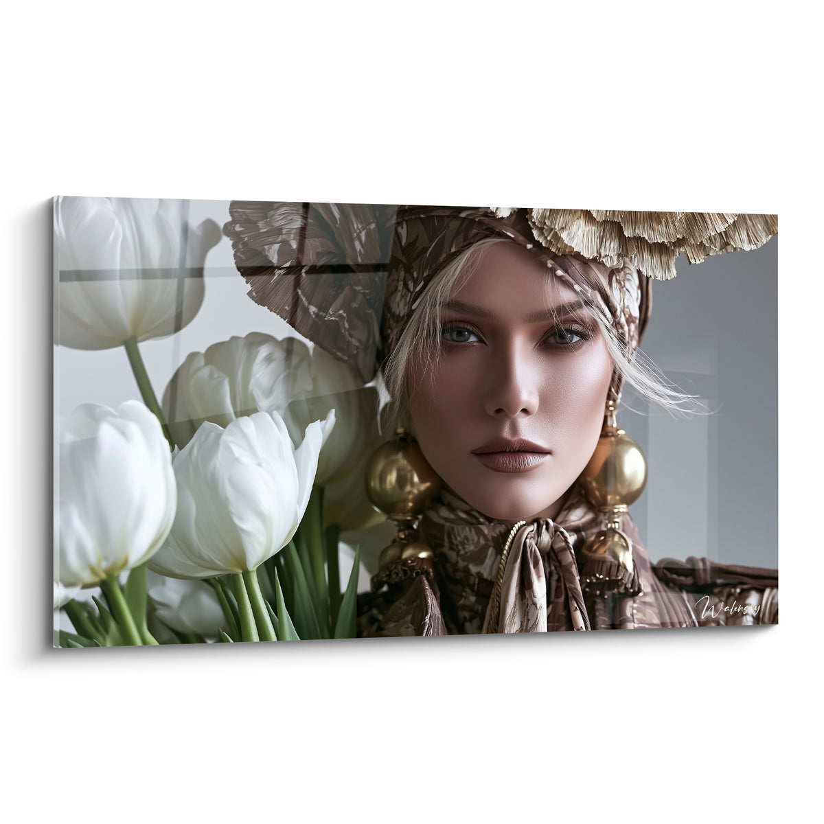 Portrait féminin doré et tulipes blanches, turban brodé et bijoux, tons bruns raffinés