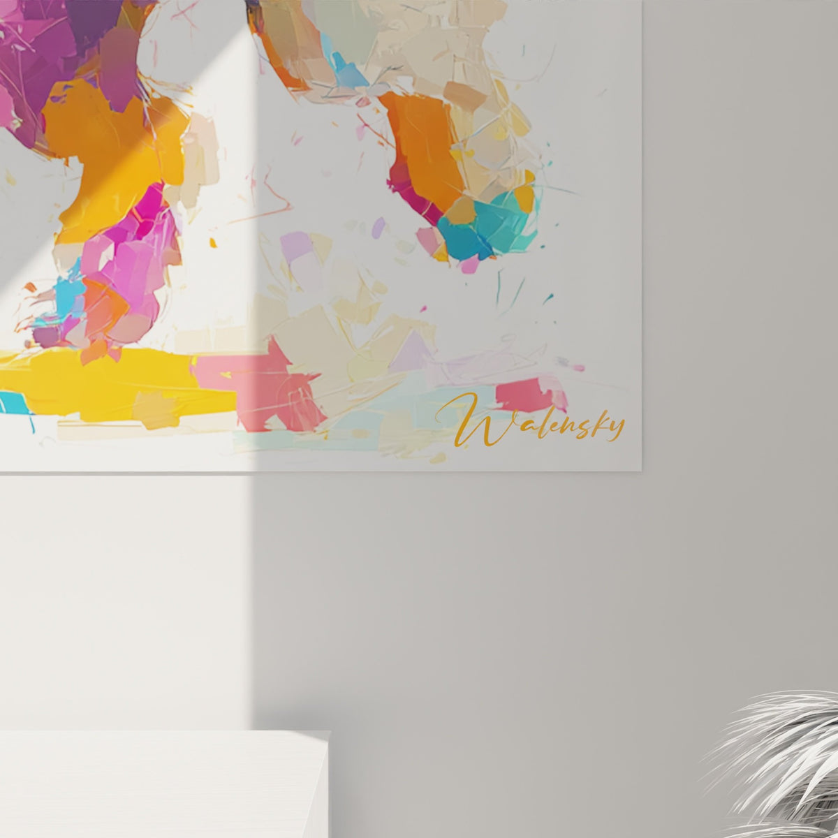 Tableau caniche sautant couleurs vives decoration interieure art mural contemporain salon moderne