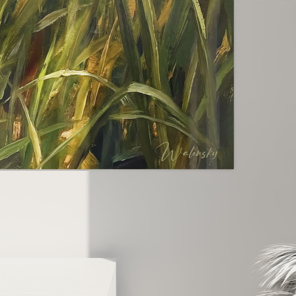 Vue d'ensemble du tableau Yorkshire Terrier dans les herbes avec ses tons chauds et sa composition naturelle