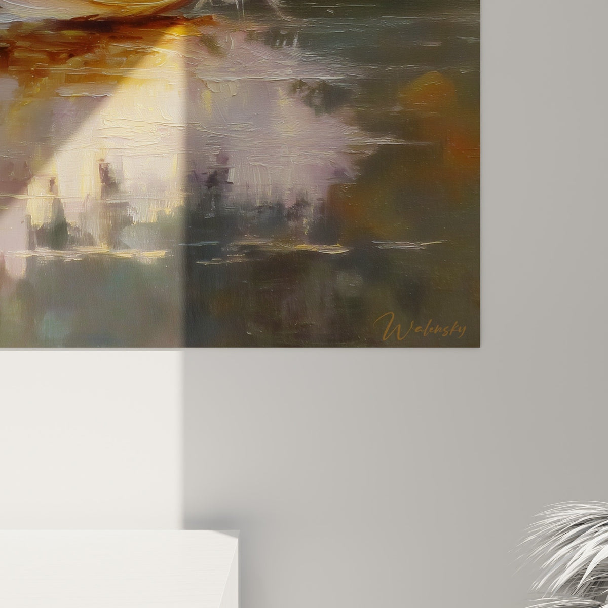 Vue ensemble tableau plume blanche flottante composition poetique tons pouders reflets lumineux decoration